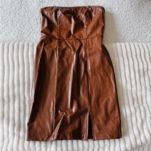 Brown croc mini 🧸